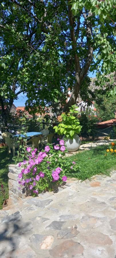 Roleo Guest House Lin Exterior foto