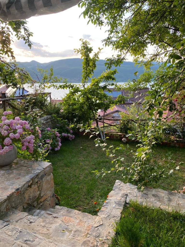 Roleo Guest House Lin Exterior foto