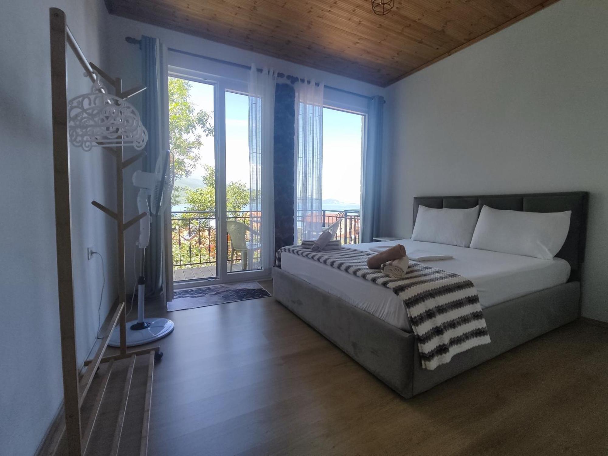Roleo Guest House Lin Exterior foto