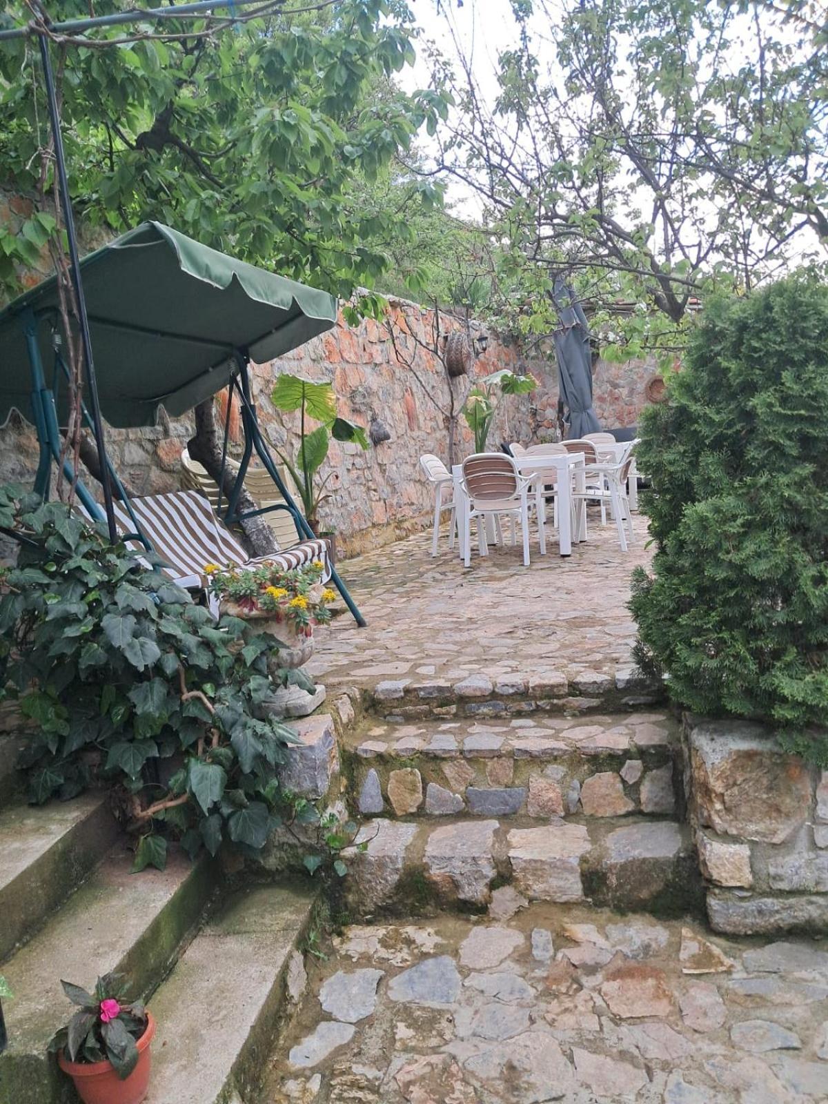 Roleo Guest House Lin Exterior foto