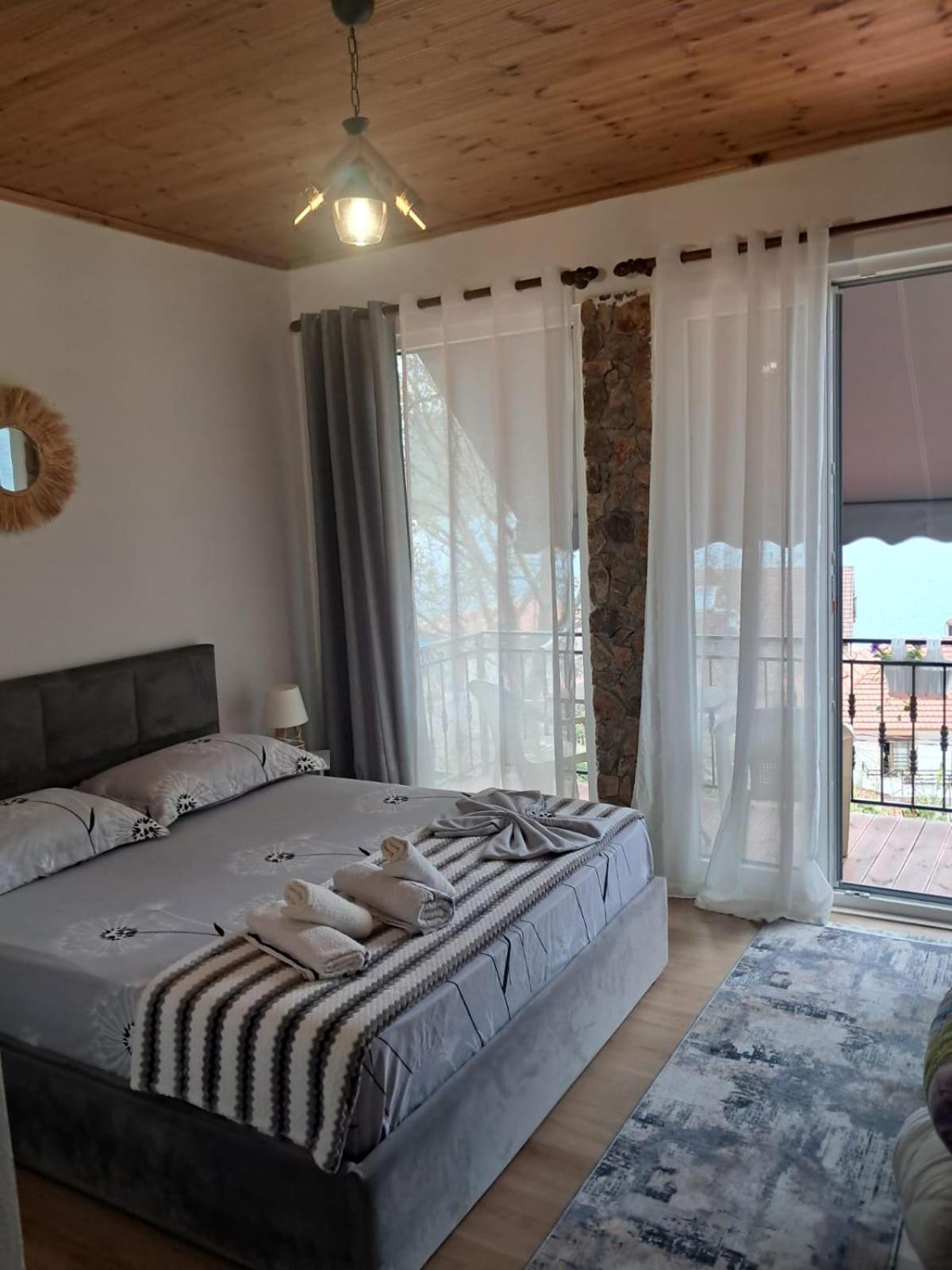 Roleo Guest House Lin Exterior foto